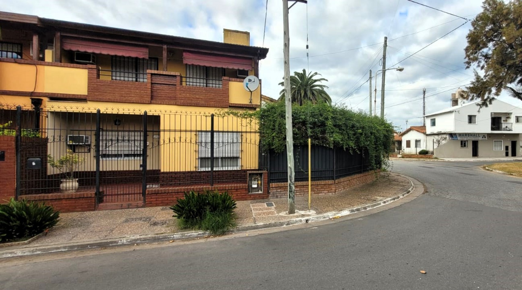 Duplex-Casa  -Venta -Ciudad Evita  Apto Credito