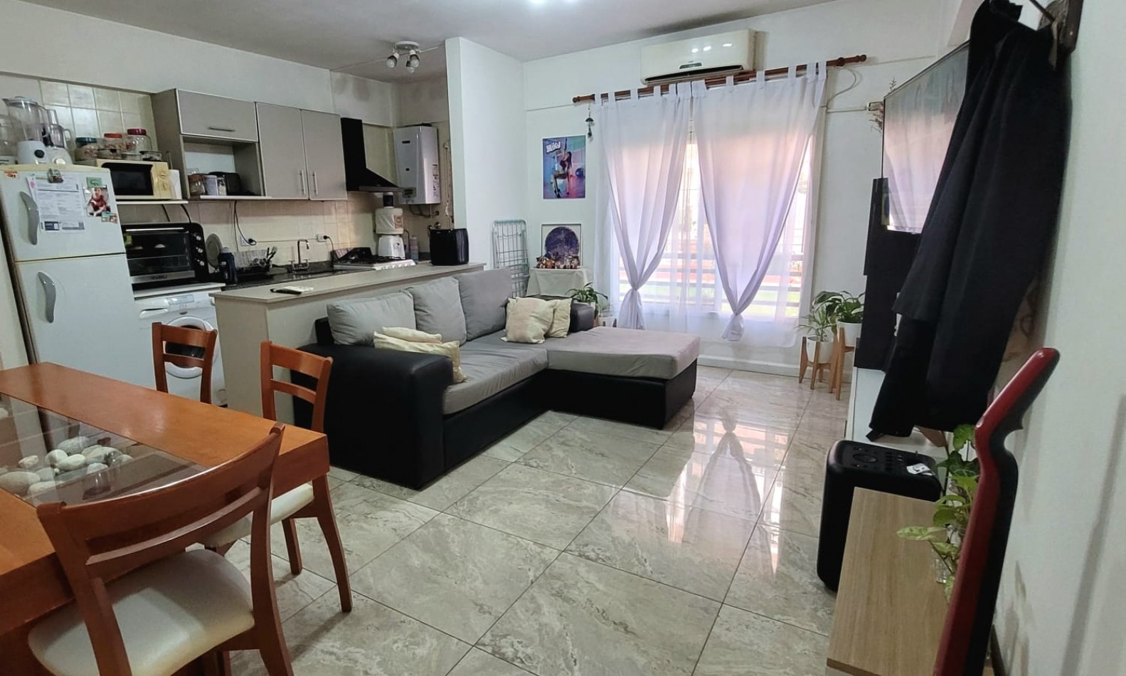 Venta Ciudad Evita Planta Baja con Cochera