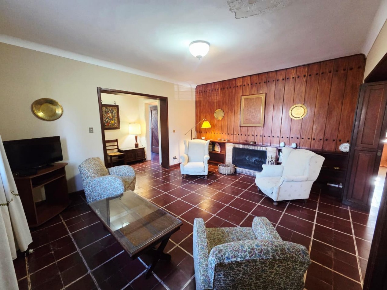 VENTA CASA 4 AMBIENTES CIUDAD EVITA