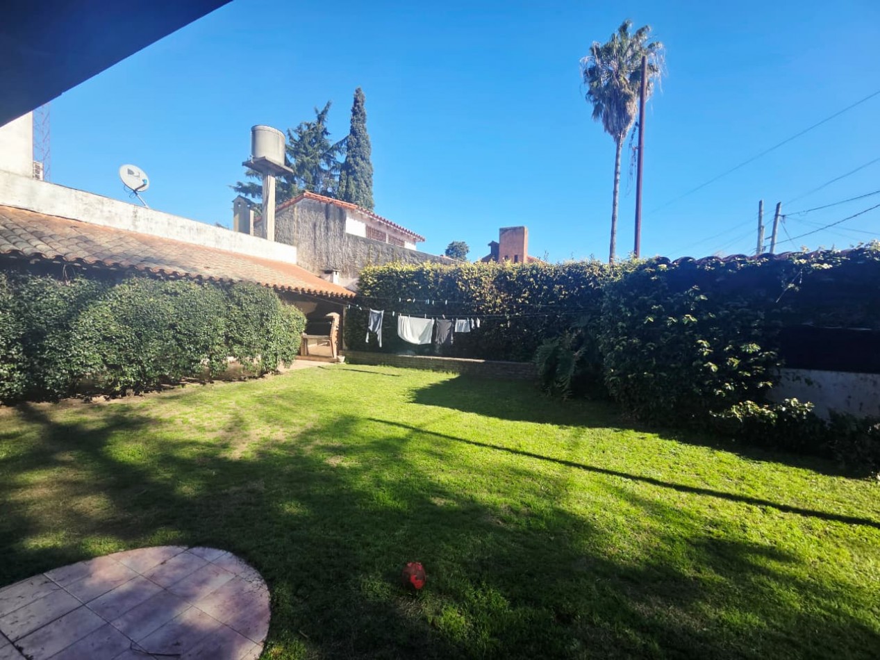 VENTA CHALET INDIVIDUAL 5 AMBIENTES CIUDAD EVITA
