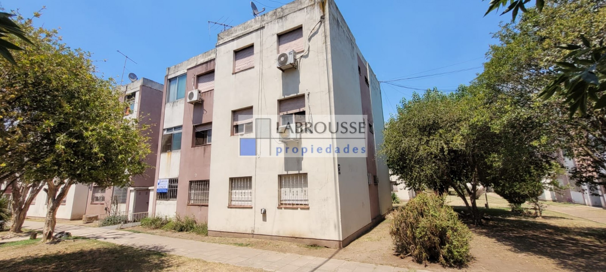 VENTA U.P.C.N PLANTA BAJA  EDIF 23 