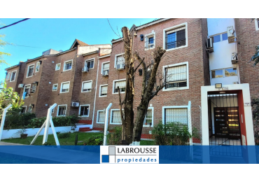 Venta Ciudad Evita Planta Baja con Cochera