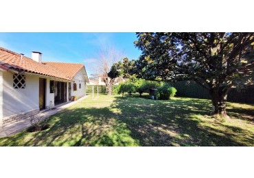 VENTA CASA 4 AMBIENTES CIUDAD EVITA