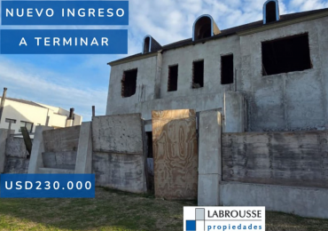 VENTA CASA A TERMINAR EN CIUDAD EVITA